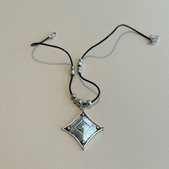 Silver Pendant Necklace - Picture 1 of 3